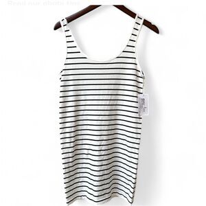 NEW- GRACE & LACE SHORT SLEEVE TANK TOP / ONE SIZE